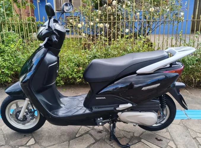 Honda Lead única dona 