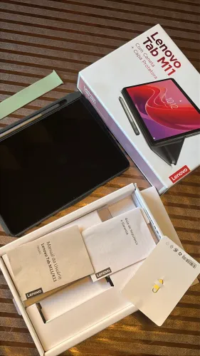 Lenovo Tav M11 com Caneta+ Cap Protetora
