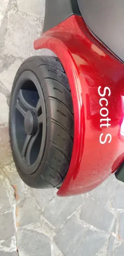 Cadeira de Rodas Motorizada Scooter Scott S até 130 kg