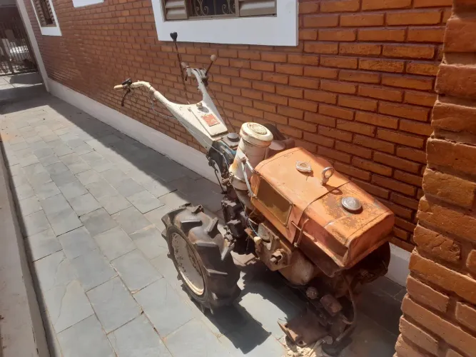 Micro trator tobatta