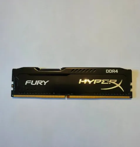 1 Pente 32GB Memória RAM Hyperx 3200Mhz Fury Black