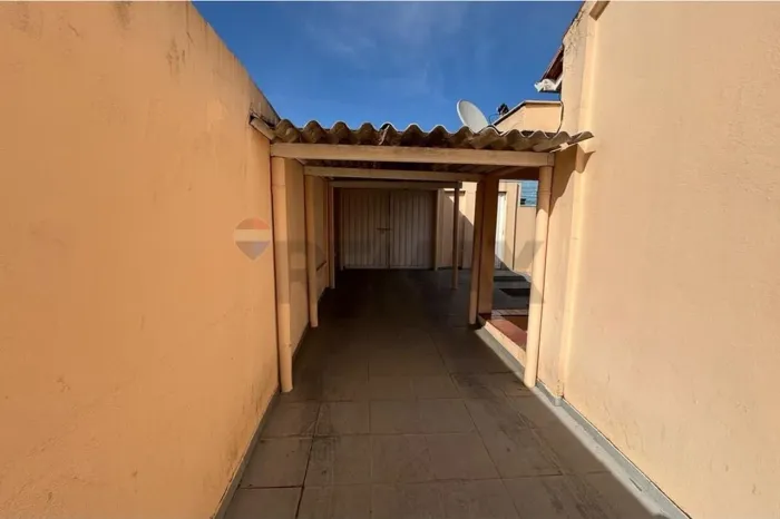 Casa & Ponto Comercial à Venda na Vila Brasileira e Coronel Peroba, Itatiba