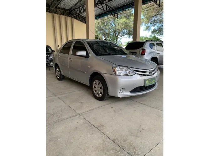 Toyota Etios X Sedan 1.5 Flex 16V 4P Mec. 2016