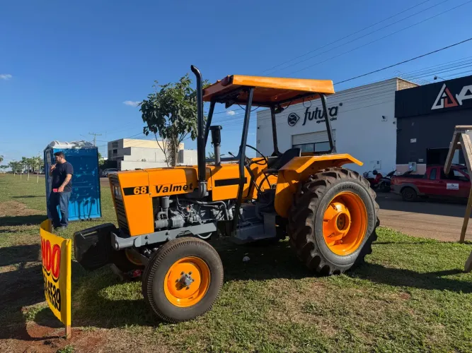Trator Valmet 68