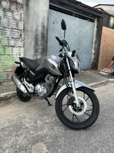 VENDO OU TROCO HONDA CG FAN 160 / MOTO IMPECÁVEL!! 