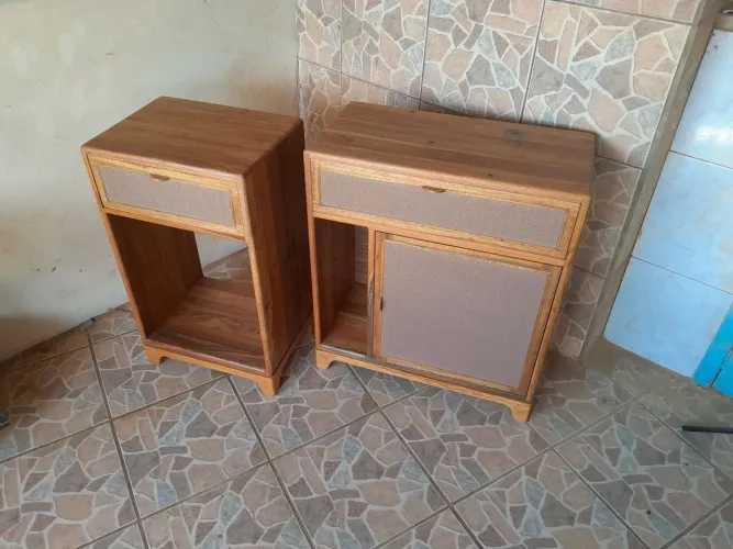 Mesas de cabeceira autorais