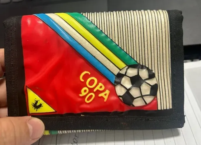 Carteira dos anos 90
