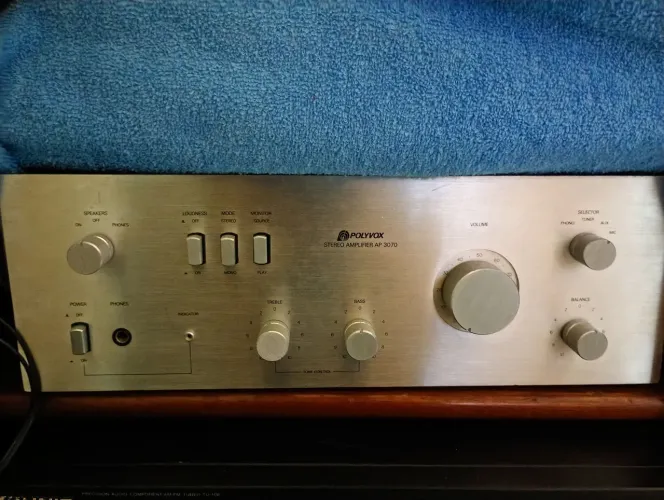 Vendo amplificador polivox funcionando perfeitamente.