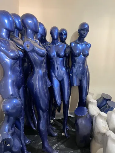 Manequins para Moda Fitness e Moda Praia disponíveis para venda.