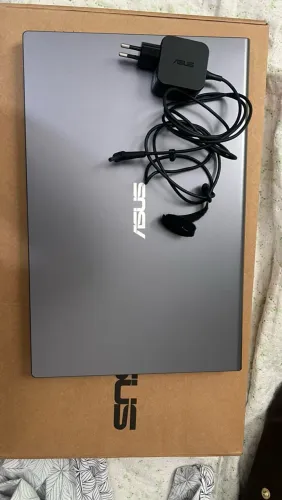 Notebook ASUS X515M - ótimo estado