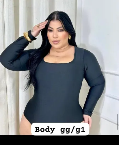 Body decote quadrado manga longa preto tamanho g1
