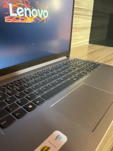 Notebook Lenovo i3