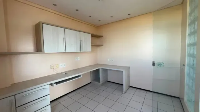 ALUGA APT COM 176M2 BAIRRO DE FATIMA