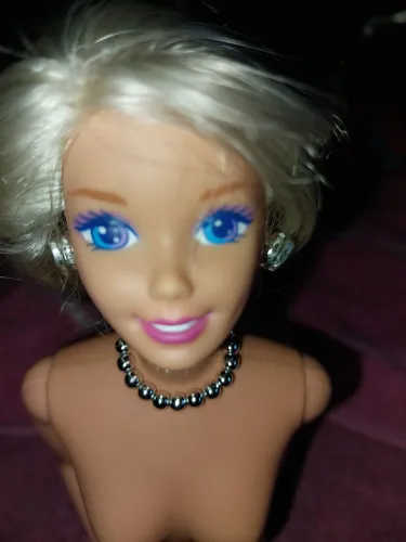 Boneca barbie antiga  cabeça 1976 corpo 1966 .