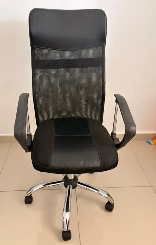 Vende-se cadeira de escritório