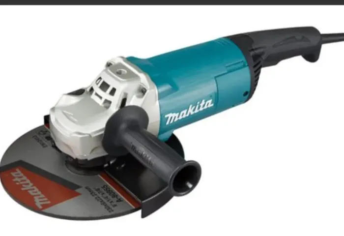 Makita industrial 127 e semi nova