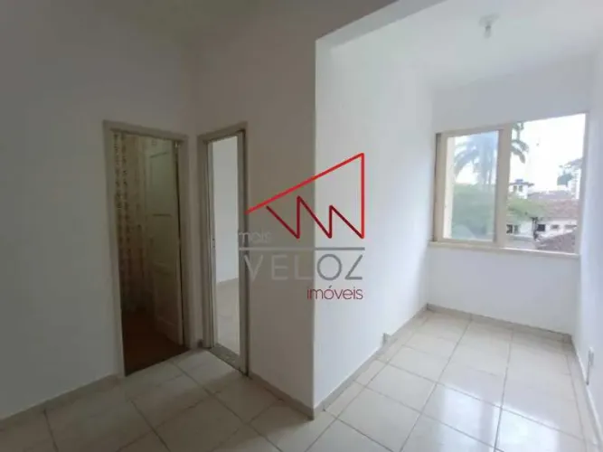 Apartamento : / Residencial / Centro