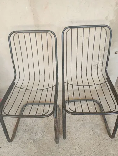 Vendo Cadeiras de Ferro