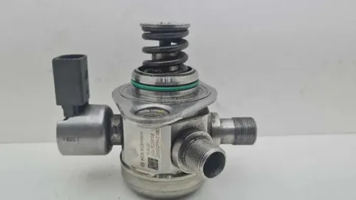 Bomba De Alta Pressão Mercedes Benz Cgi 2011 0261520058 09
