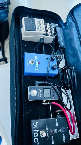 Pedalboard contrabaixo 