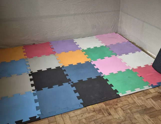 Tatame 50 x 50 cm cada placa, possuo 20 placas muito novas