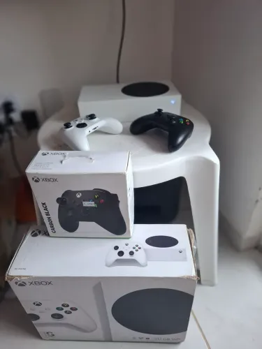 Xbox séries S e controles originais 