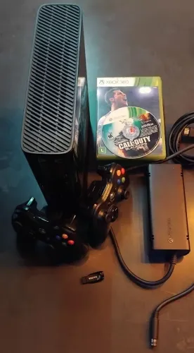 Xbox 360 Completo + 2 Controles Novos + 22 Jogos