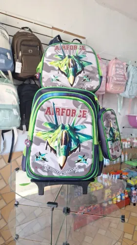 Vendo lote fechado de papelaria urgente
