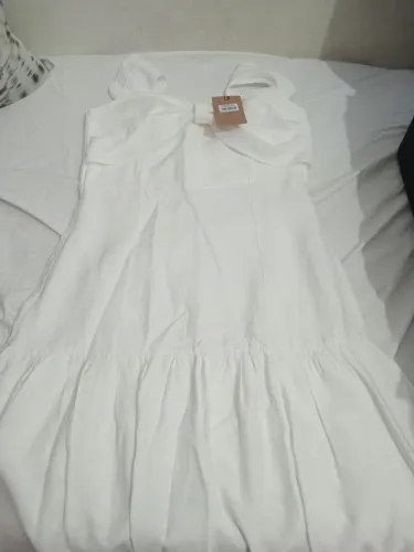 Roupas novas e usadas