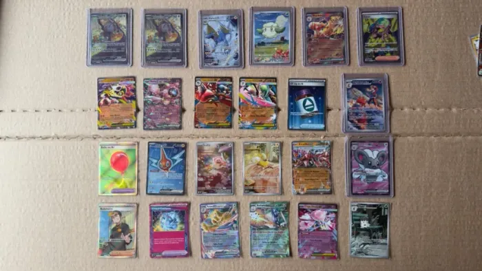 24 Hits TCG Pokemon NM