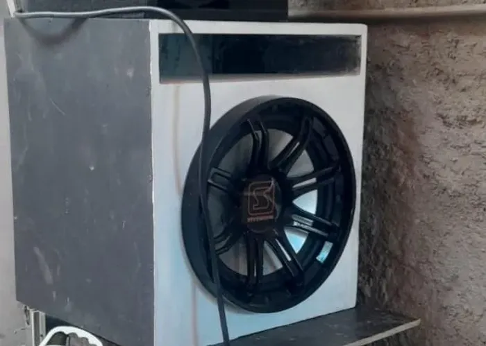 Vendo caixa de 12 completa