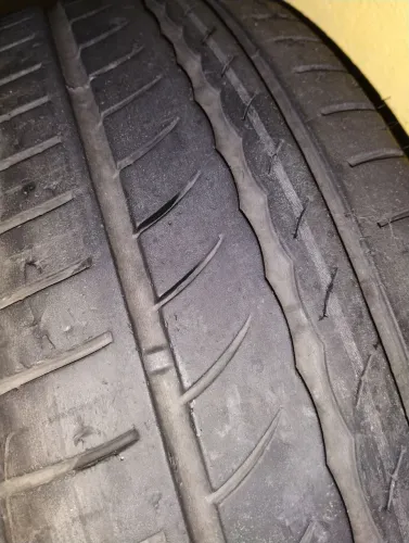Pneus semi novos 195/60 R15 Pirelli contratado P1