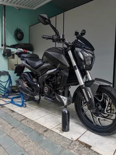 Bajaj Dominar 400