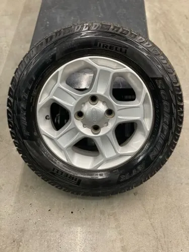  Roda EcoSport 2010 a 2017 aro 15 + 1 Pirelli ATR 205/65/15