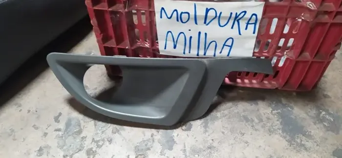 moldura farol de milha lado direito lado esquerda palio elx