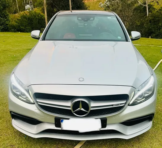 Mercedes Bens C-63 AMG Stagio 2 570cv