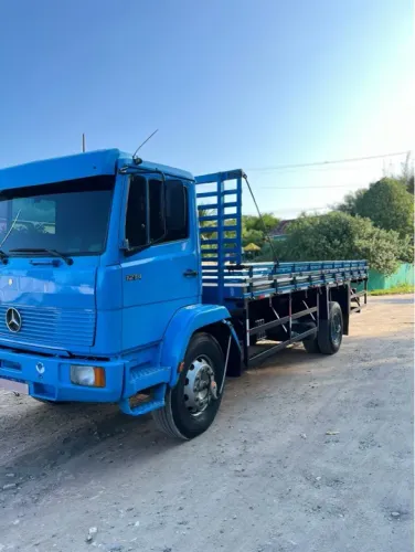 Vendo - Caminhão MB 1214 4x2 - 1995 em excelente estado!