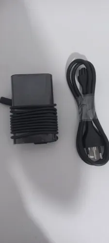 Carregador Original Para Notebook Dell 65 Watts -Não e USB