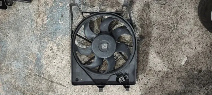 Ventilador do Radiador Renault Sandero Logan 2017 à 2014  *3