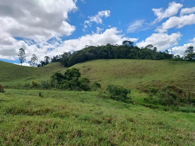 SITIO TERRENO 245.000m2 DORES PARAIBUNA SANTOS DUMONT,NASCENTES,3 KM DA REPRESA