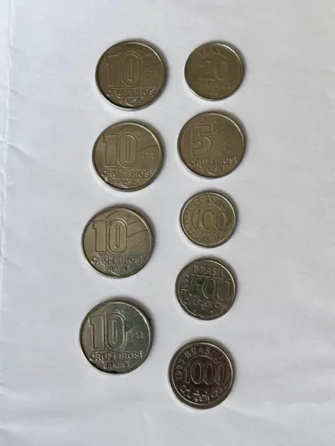Moedas antigas de 1986, 1990, 1991, 1992 e 1993
