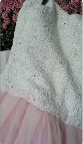 VESTIDO LONGO DE RENDA 15 ANOS - DEBUTANTE