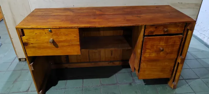 Balcão Escrivaninha de Madeira