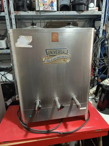 Cafeteira universal modelo MC2100ST220