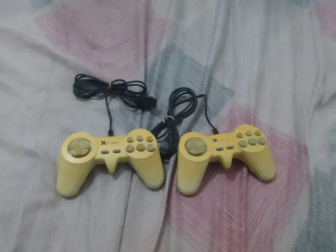 2 Controles X-Games para vintagem