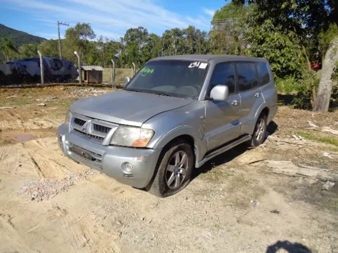 Mitsubishi Pajero Full 3.2 2004 HPE Veiculo Destinado A Retirada De Peças