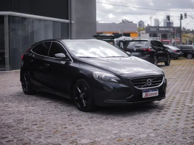 Volvo V40 T-4 2014