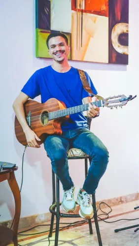 Aulas de Violão Online - Iniciantes e Intermediários