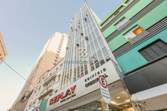 Sala/conjunto - R Candido de Leao, 45 - Centro - Curitiba PR