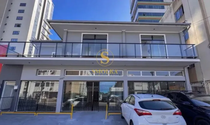 Loja de 615m² para locação em São José - SC